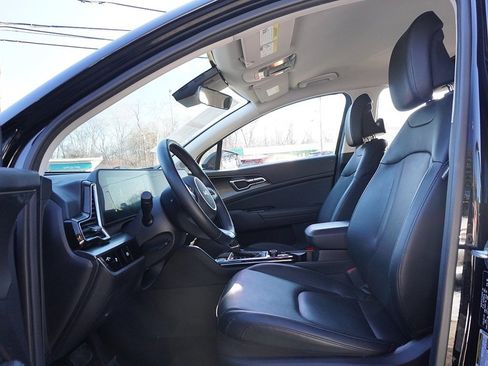 Used 2023 Kia Sportage EX image 29