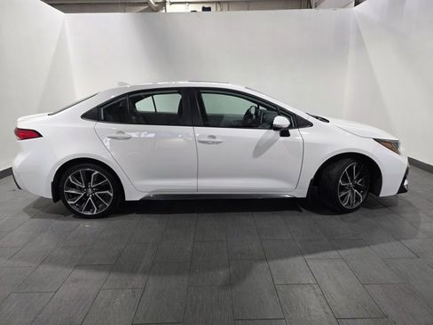 Used 2022 Toyota Corolla SE image 6