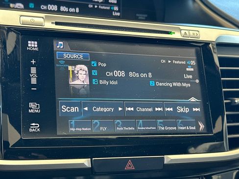 Used 2017 Honda Accord EX image 17