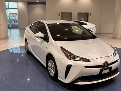 Used 2021 Toyota Prius L Eco w/ Carpet Mat Package (TMS)
