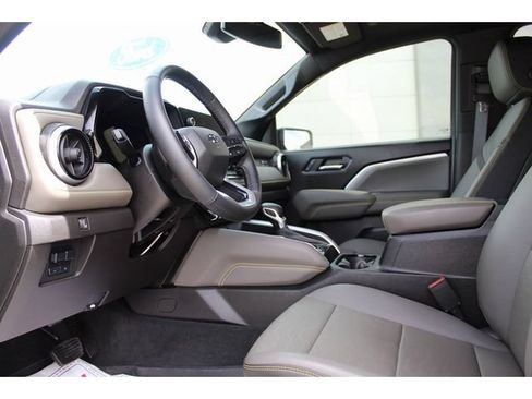 Used 2024 Chevrolet Colorado ZR2 w/ ZR2 Convenience Package III AWD/4WD image 12