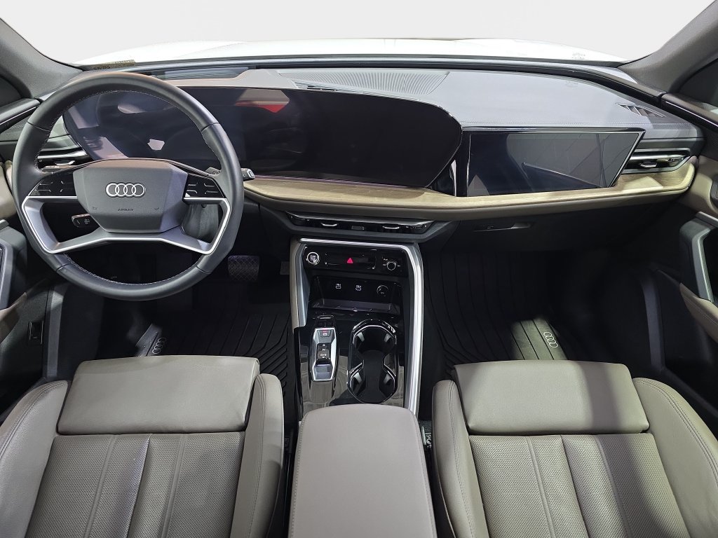 Used 2025 Audi Q5 Prestige AWD/4WD image 10
