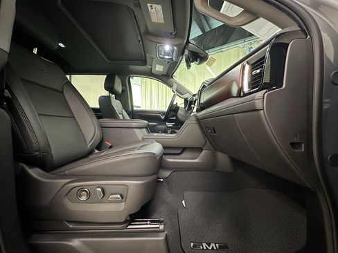 Certified 2026 GMC Sierra 1500 Denali w/ Denali Reserve Package AWD/4WD image 23