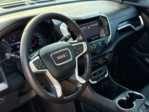 Used 2022 GMC Terrain SLT FWD image 18