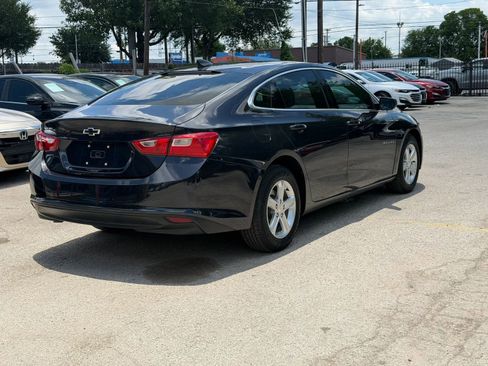 Used 2022 Chevrolet Malibu LS FWD image 12