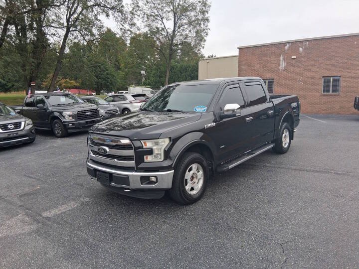 Used 2015 Ford F150 Lariat w/ Equipment Group 502A Luxury AWD/4WD image 1