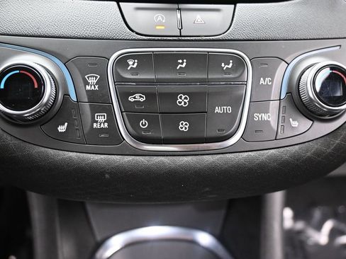 Used 2023 Chevrolet Malibu LT image 25