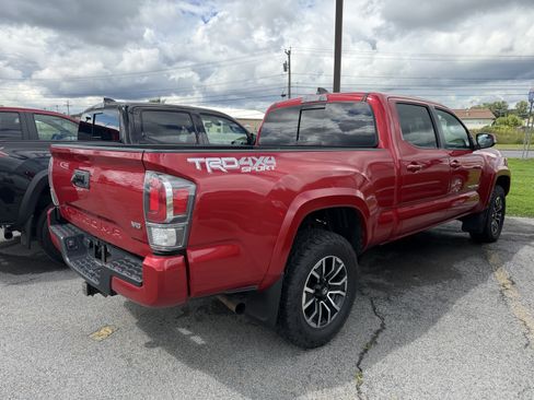 Used 2023 Toyota Tacoma TRD Sport AWD/4WD image 7