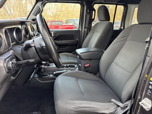 Used 2020 Jeep Wrangler Unlimited Sport S AWD/4WD image 5