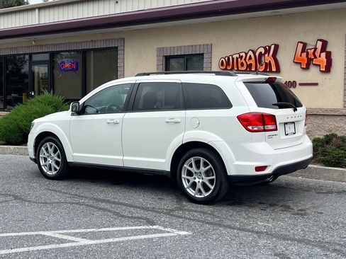 Used 2013 Dodge Journey SXT w/ Flexible Seating Group image 5