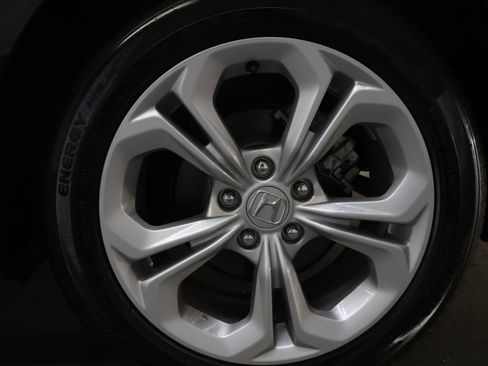 Used 2025 Honda Accord LX image 32