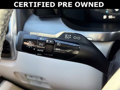 Certified 2023 Kia Sorento SX image 27