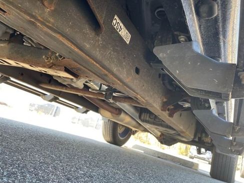 Used 2022 Chevrolet Silverado 1500 Custom image 10