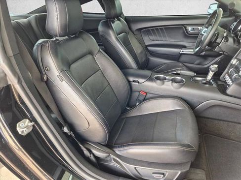 Used 2017 Ford Mustang Premium RWD image 19