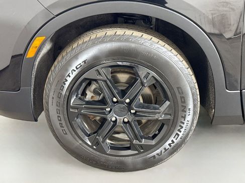 Certified 2024 Chevrolet Blazer LT w/ Convenience Package FWD image 29