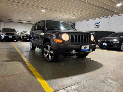 Used 2017 Jeep Patriot High Altitude AWD/4WD image 6