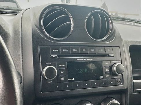 Used 2012 Jeep Compass Latitude image 25