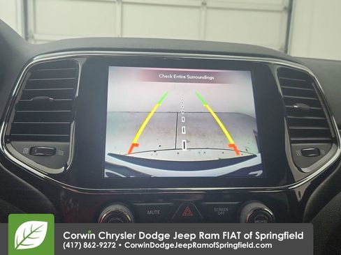 Used 2021 Jeep Grand Cherokee Laredo X image 24