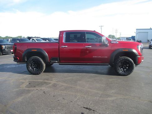 Used 2024 GMC Sierra 2500 Denali w/ Denali Reserve Package AWD/4WD image 5
