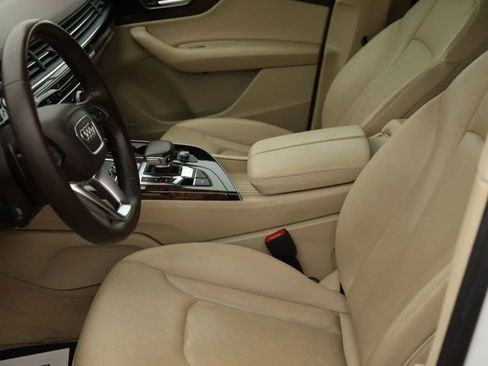Used 2018 Audi Q7 3.0T Prestige w/ Prestige Package image 12
