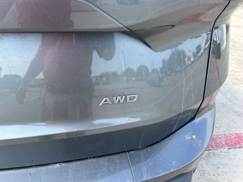 Used 2025 Nissan Rogue SV AWD/4WD image 12