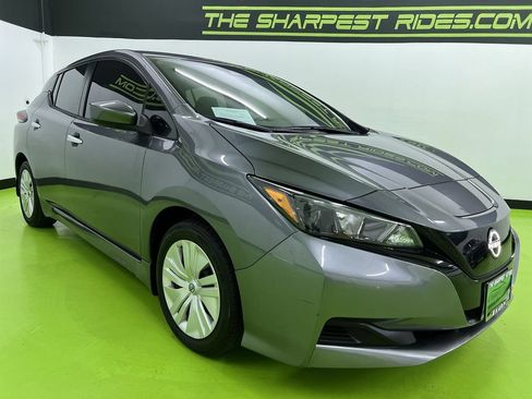 Used 2025 Nissan Leaf S FWD image 2