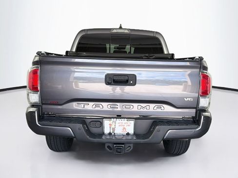 Used 2022 Toyota Tacoma TRD Sport w/ Technology Package AWD/4WD image 8