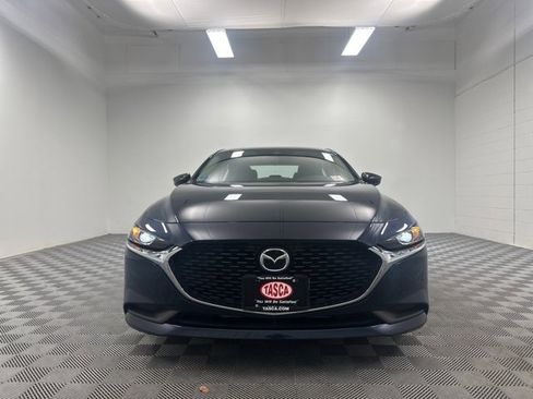 Used 2022 MAZDA MAZDA3 s image 2