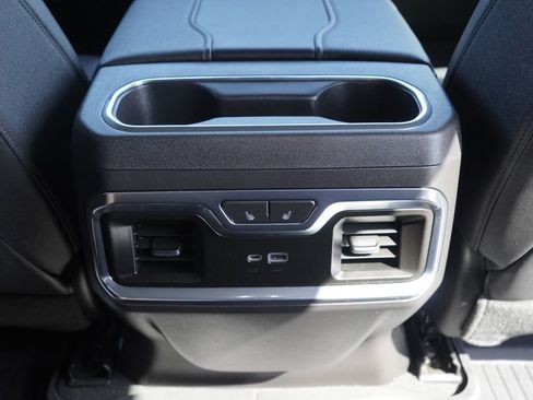 Used 2023 Chevrolet Silverado 1500 LTZ AWD/4WD image 25