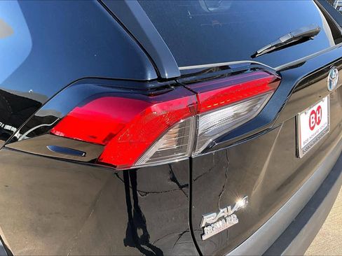 Used 2024 Toyota RAV4 XLE image 27