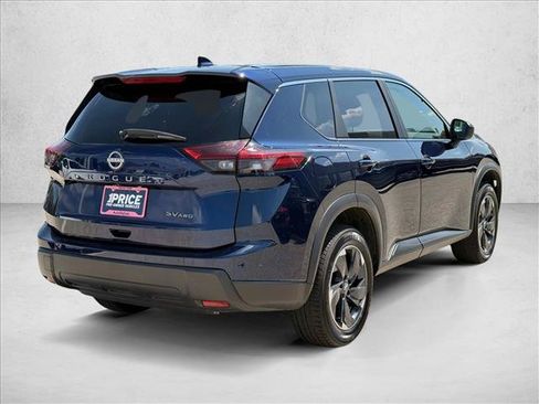 Used 2024 Nissan Rogue SV AWD/4WD image 5