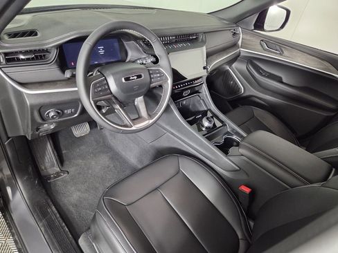 New 2026 Jeep Grand Cherokee Limited w/ Limited Altitude Package RWD image 12