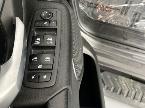 Used 2023 RAM 1500 Big Horn AWD/4WD image 18
