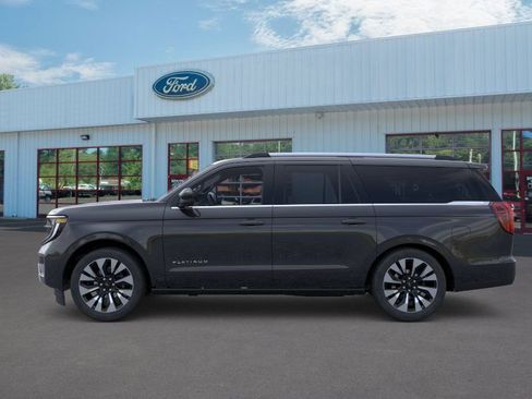 New 2025 Ford Expedition Max Platinum w/ Driver's Package image 3