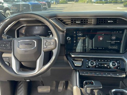 Used 2023 GMC Sierra 1500 Denali w/ Denali Reserve Package AWD/4WD image 20