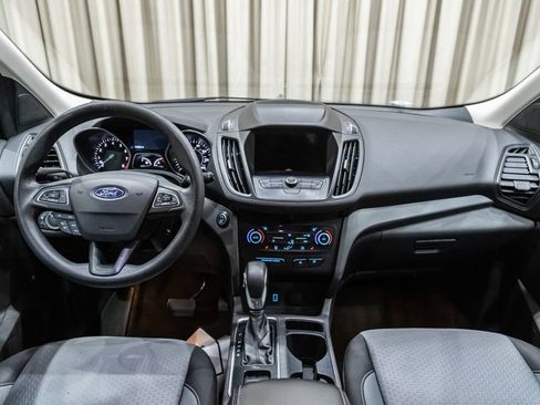 Used 2019 Ford Escape SE FWD image 13