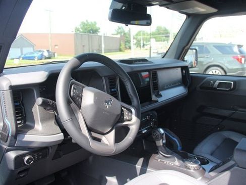 Used 2024 Ford Bronco Black Diamond image 22