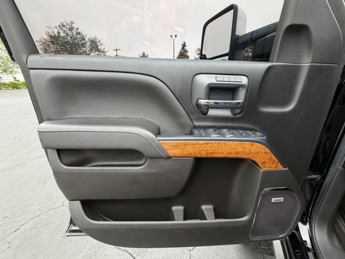 Used 2018 Chevrolet Silverado 3500 High Country w/ Duramax Plus Package AWD/4WD image 17