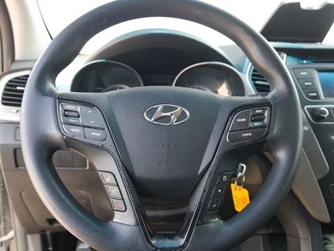 Used 2018 Hyundai Santa Fe Sport FWD image 17