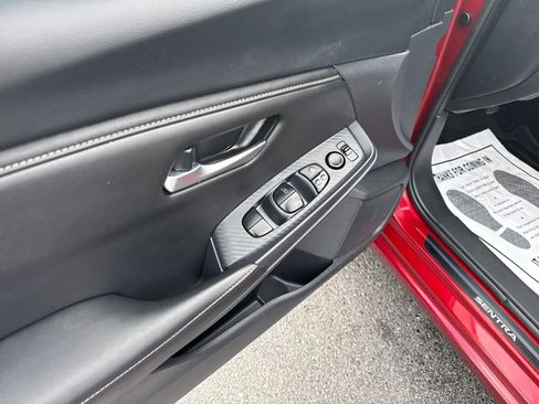 Used 2024 Nissan Sentra SV image 23