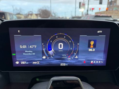 Used 2025 Chevrolet Traverse Z71 w/ Enhanced Driving Package image 25