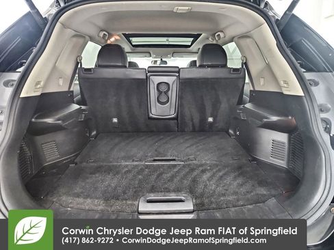 Used 2015 Nissan Rogue SL w/ SL Premium Package AWD/4WD image 31