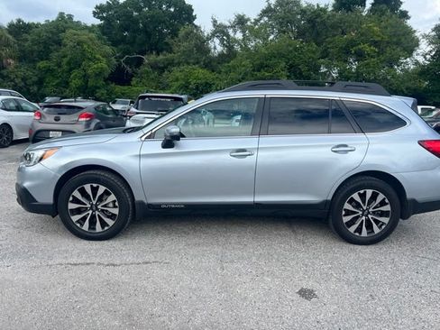 Used 2016 Subaru Outback 3.6R Limited AWD/4WD image 2