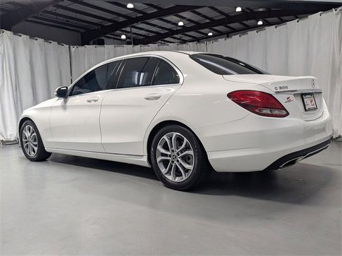 Used 2018 Mercedes-Benz C 300 Sedan image 4