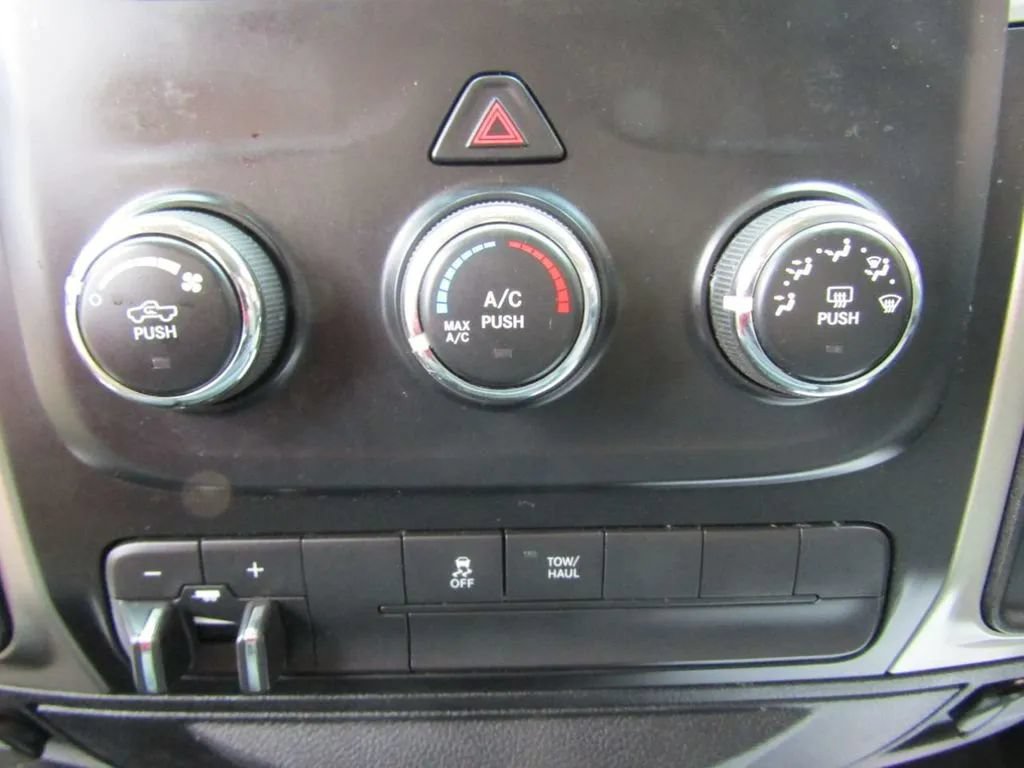 Used 2015 RAM 2500 SLT AWD/4WD image 23
