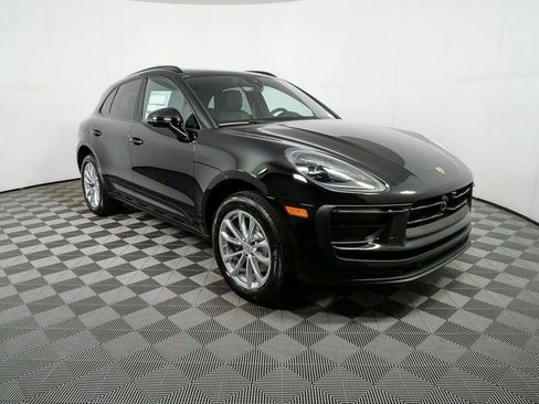 Certified 2026 Porsche Macan Turbo AWD/4WD image 27