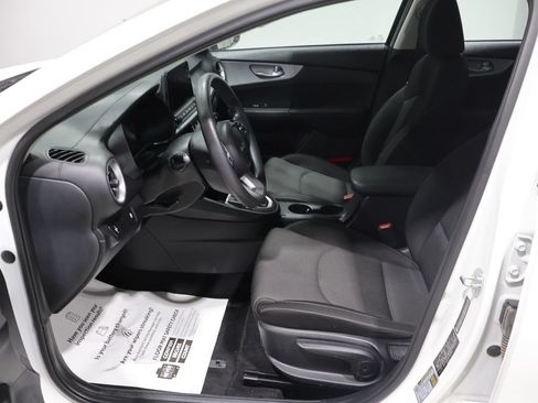 Used 2024 Kia Forte LXS FWD image 10