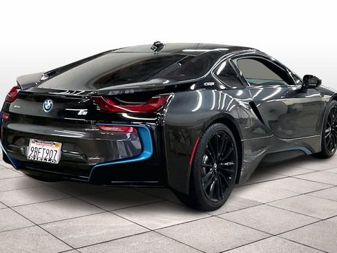 Used 2019 BMW i8 image 15