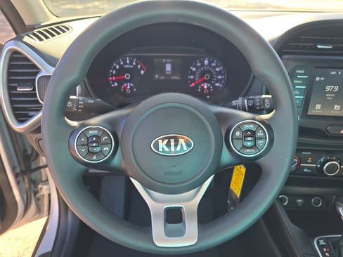 Used 2021 Kia Soul LX image 30