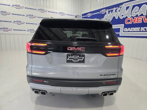 Used 2025 GMC Acadia Elevation image 7